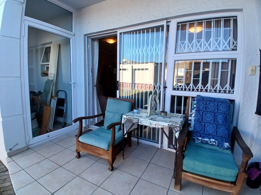 1 Bedroom Property for Sale in Reebok Western Cape